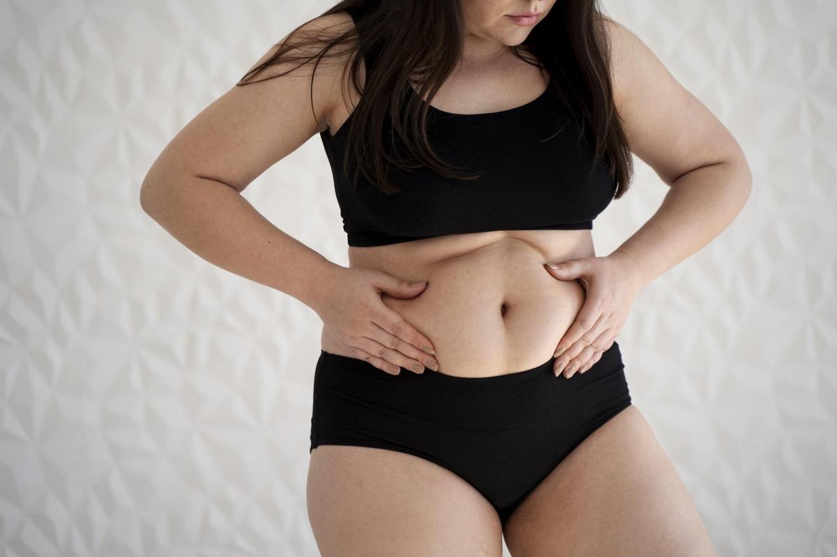 Por que minha barriga incha quando como?