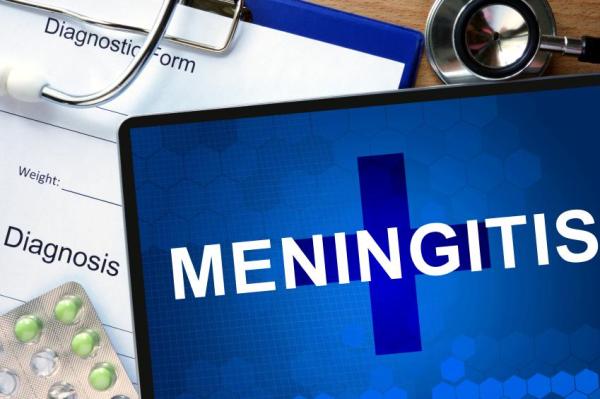 Meningite bacteriana: sintomas, causas e tratamento