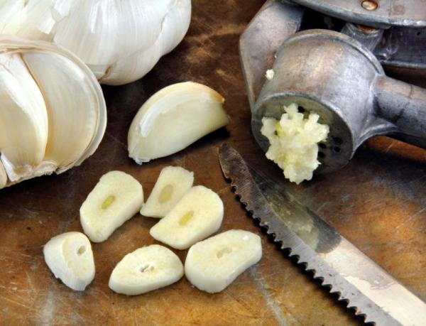 Benefícios do alho para a saúde - Como comer alho de forma adequada