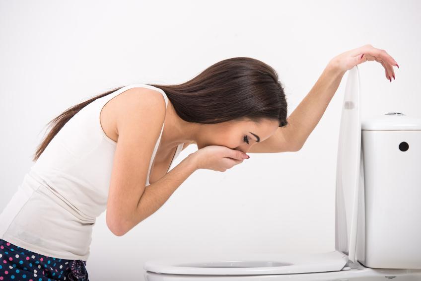 Vontade de vomitar mas não consigo: causas