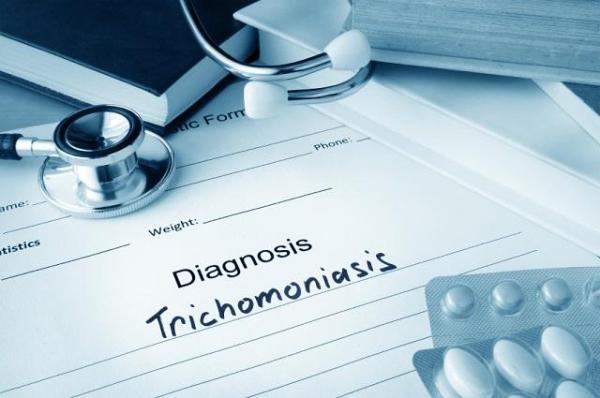 Tricomoníase: Sintomas, causas e tratamento