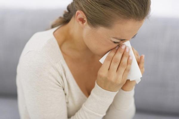 Tosse com catarro verde, o que pode ser? - Alergia aos ácaros do pó