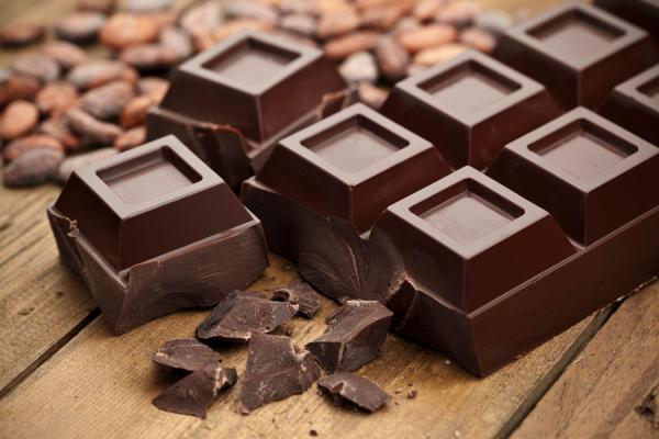 Alimentos ricos em ferro para anemia - Chocolate amargo